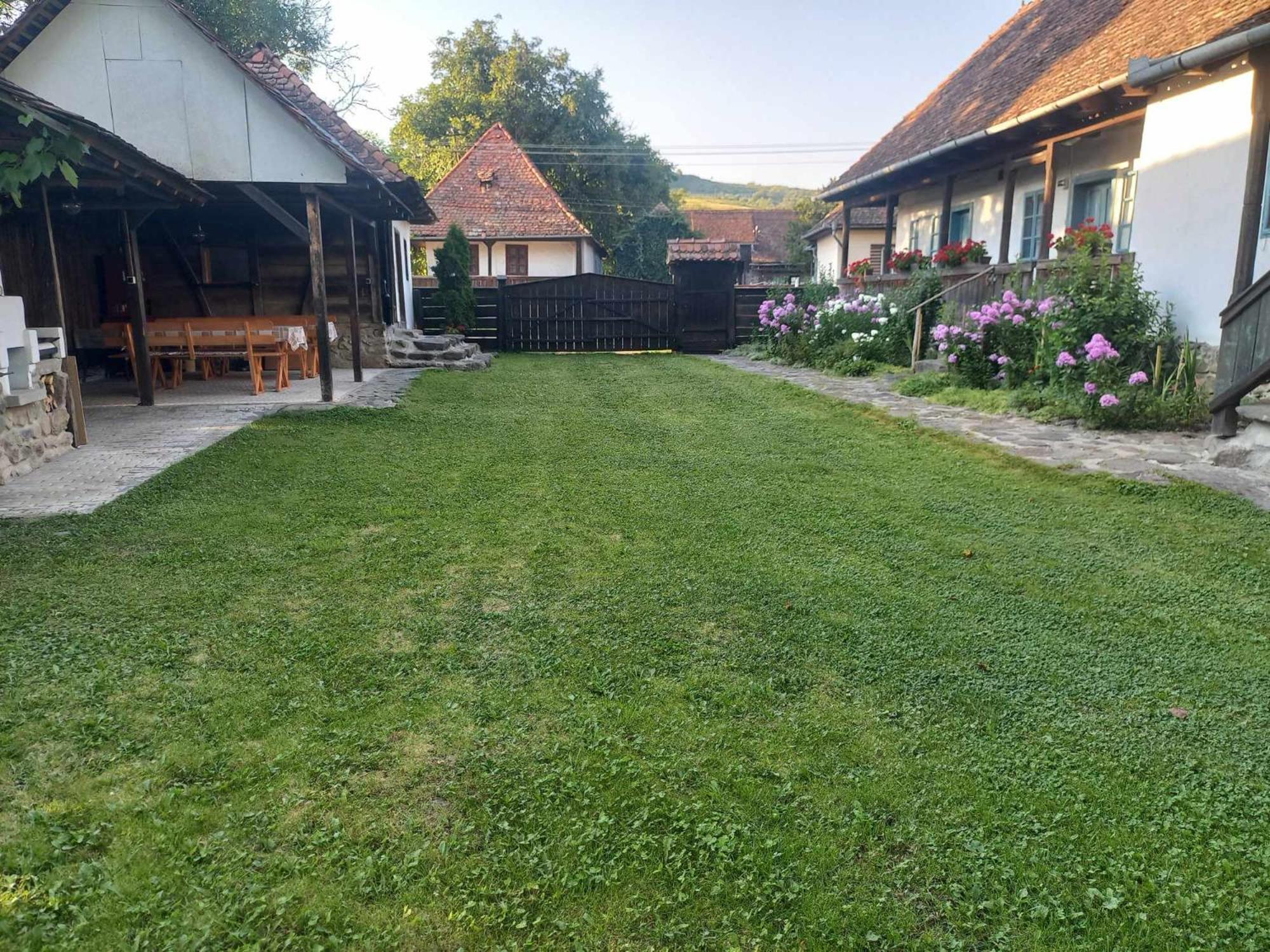 Biro Vendeghaz Otel Sòvàrad Dış mekan fotoğraf